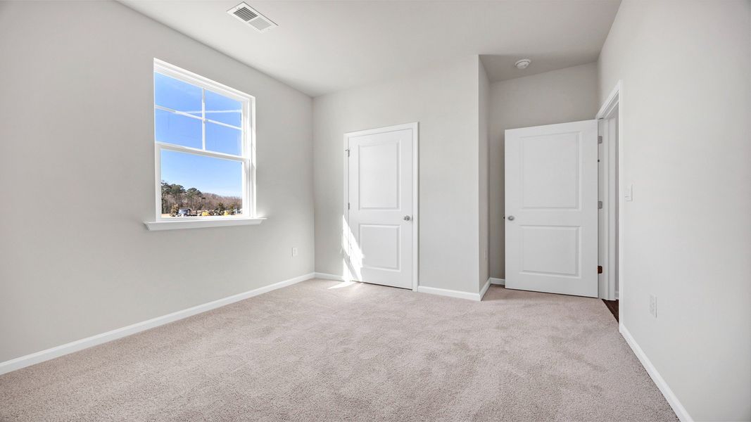 Spacious, unfurnished interior of a new home in Leatherstone, Blythewood (Image 25).