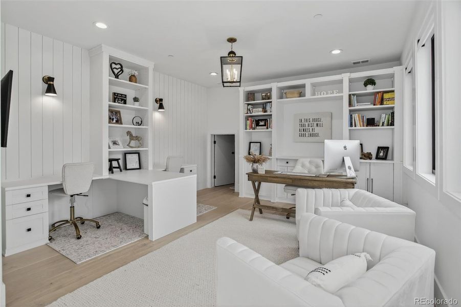 Upper level guest room with En Suite full bathroom and custom California Closets Upper level guest room with En Suite full bathroom and custom California Closets