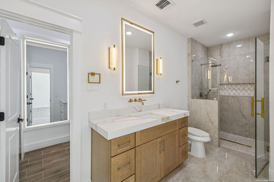 Furnished interior view inside a new home in , Floresville (Image 13).