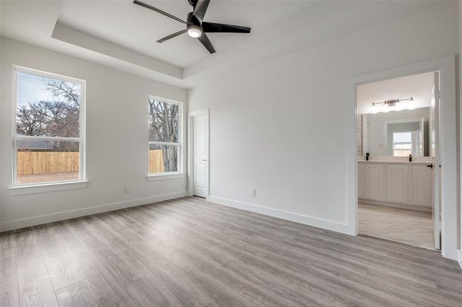 Spacious, unfurnished interior of a new home in , Dallas (Image 14).