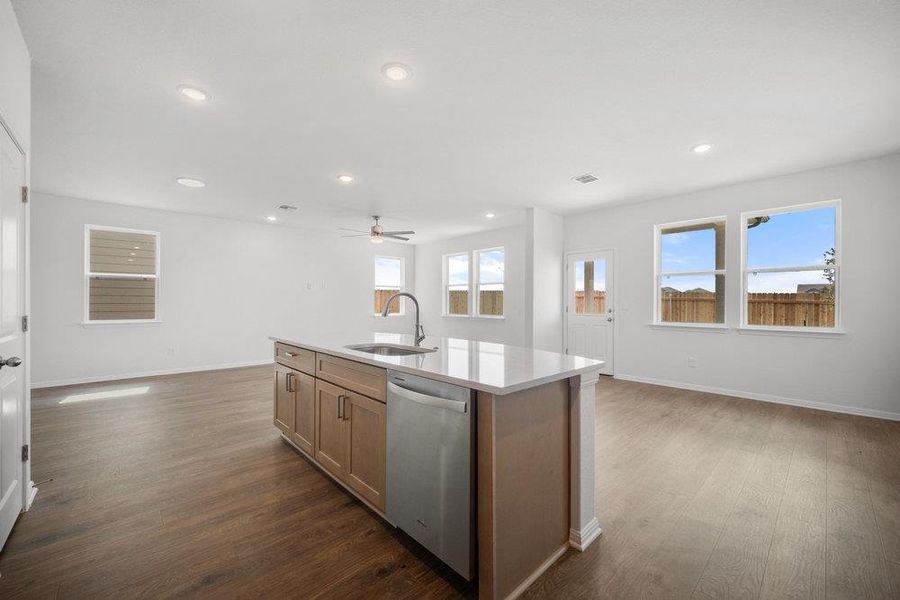 Photos of similar home. Actual home under construction.
