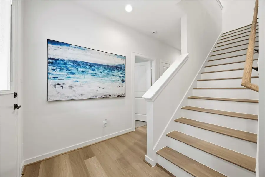 Spacious, unfurnished interior of a new home in Fulton Crossing, Houston (Image 22).