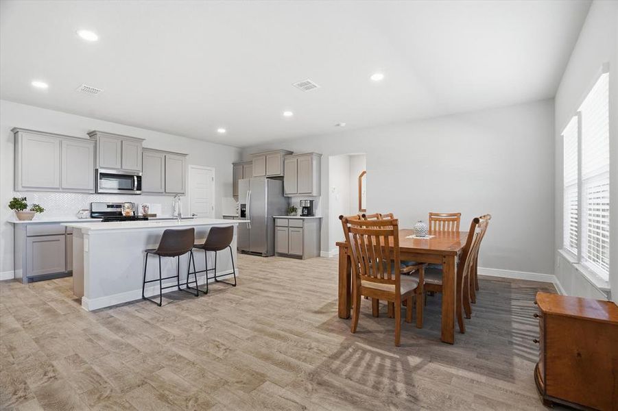 Furnished interior view inside a new home in Sandstone Estates, Granbury (Image 17).