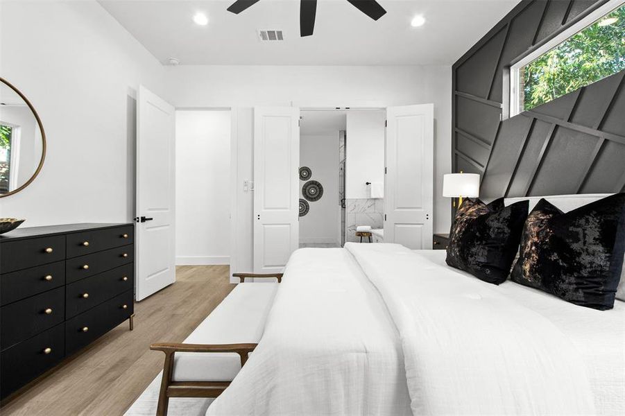 Furnished interior view inside a new home in , Irving (Image 9).