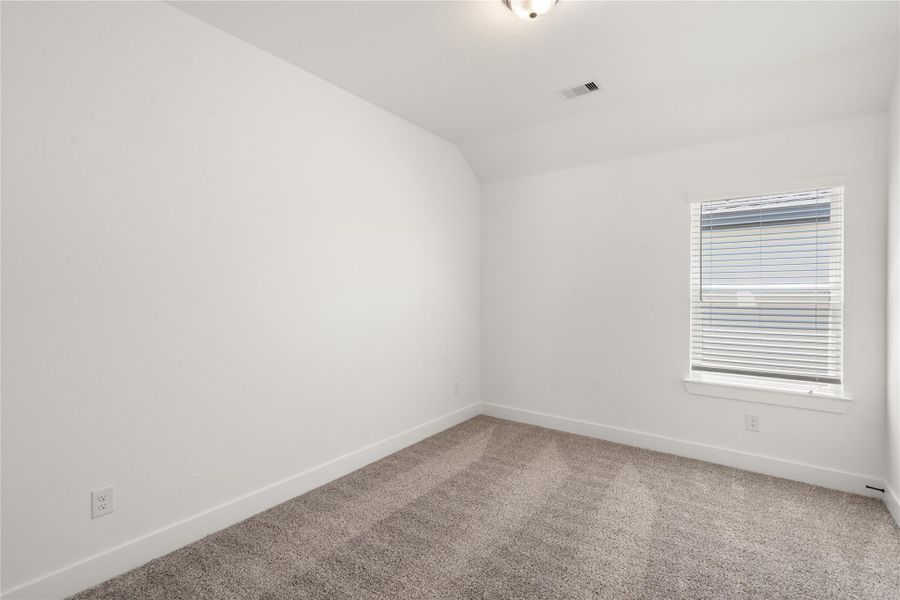 Spacious, unfurnished interior of a new home in The Woodlands Hills, Willis (Image 14).