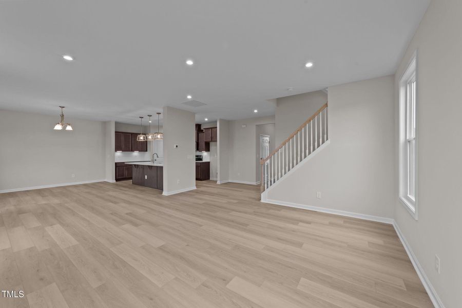 Picture for reference only.