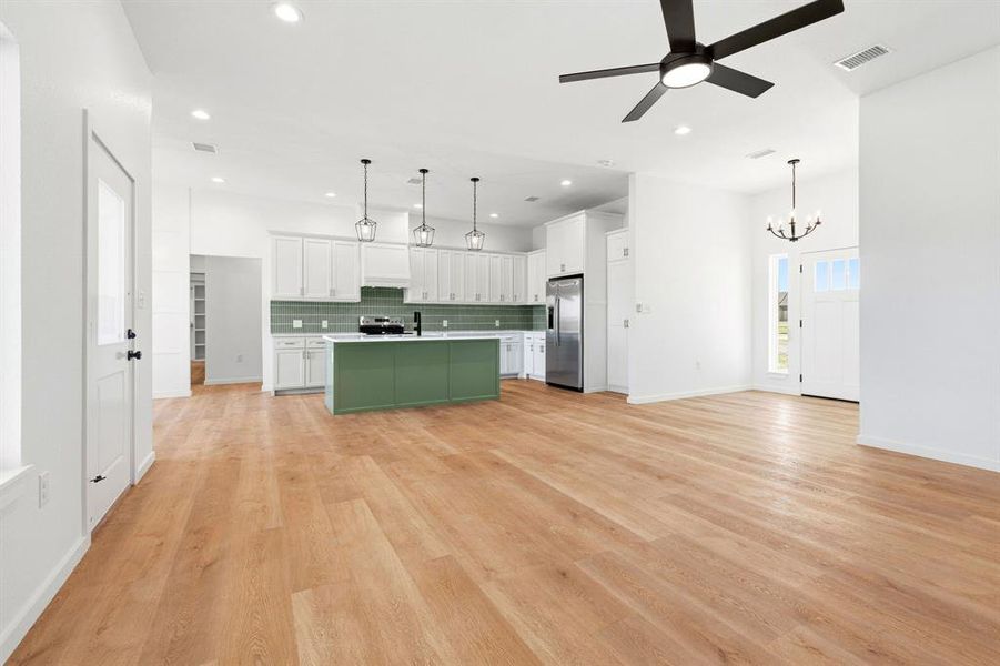 Spacious, unfurnished interior of a new home in , Hawley (Image 25).