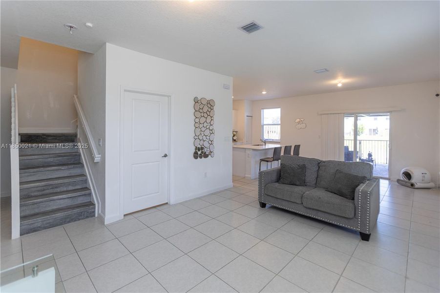 Furnished interior view inside a new home in , Miami (Image 8).