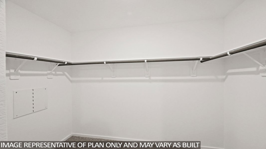 Representative unfurnished interior of a home built from the Bradley by D.R. Horton in Eastern Wells, Jarrell (Image 21).