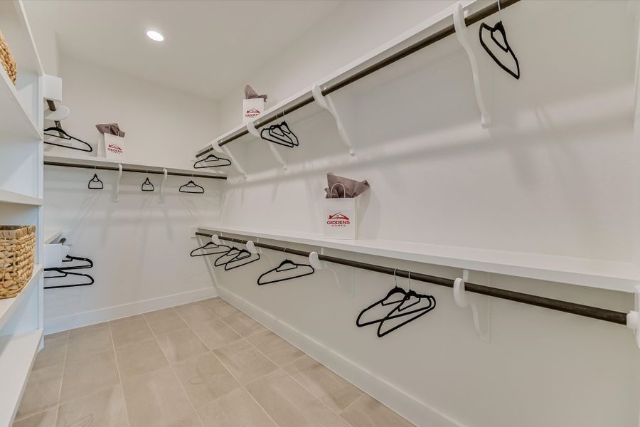 Representative unfurnished interior of a home built from the Bandera II by Giddens Homes in Whispering Wind, Bertram (Image 107).