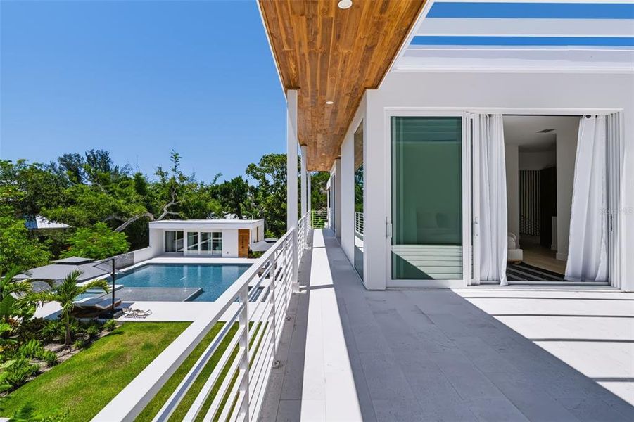 Exterior details and patio area of a home in , Sarasota (Image 44).