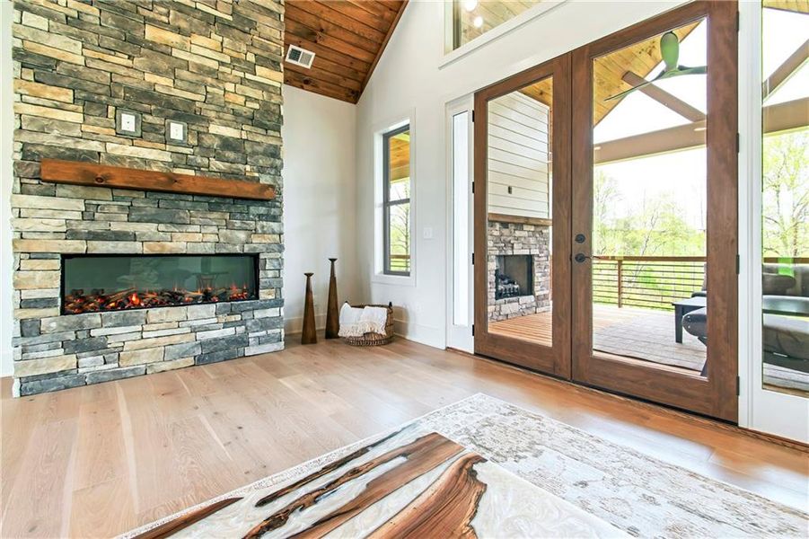 Exterior details and patio area of a home in , Blairsville (Image 41).