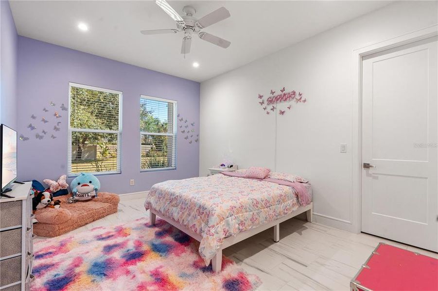 Furnished interior view inside a new home in , Land O' Lakes (Image 40).