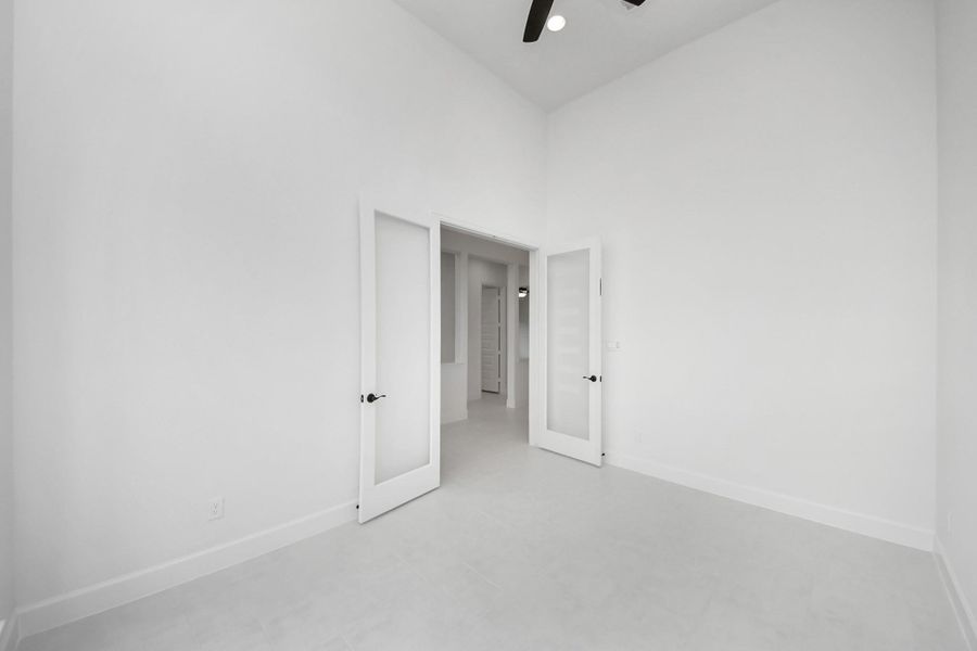 Spacious, unfurnished interior of a new home in Candela South, Richmond (Image 29).