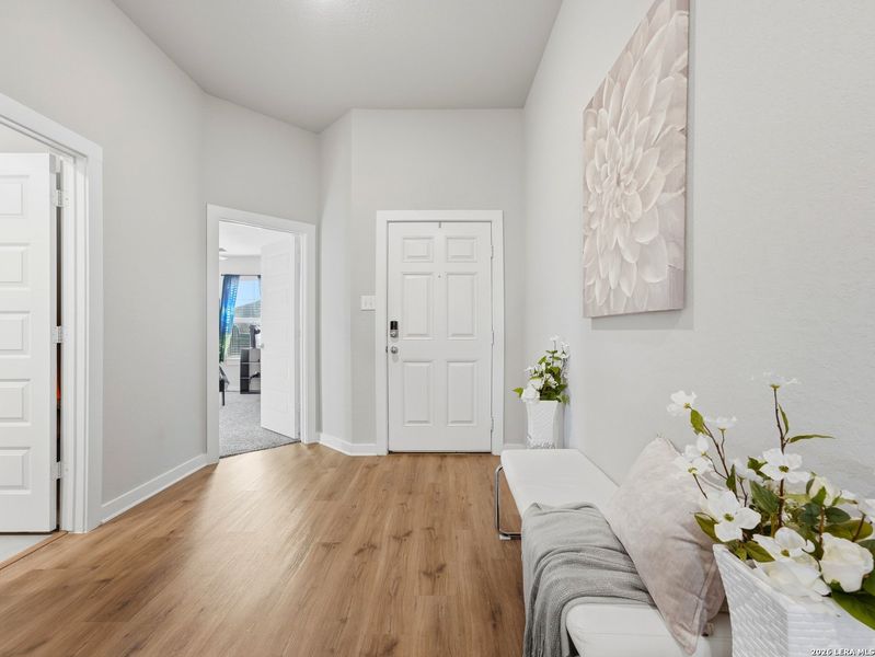 Furnished interior view inside a new home in Summer Hills, Atascosa (Image 12).
