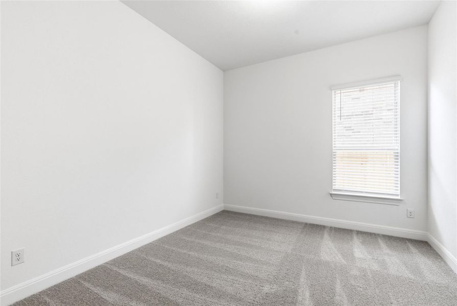 Spacious, unfurnished interior of a new home in Retreat at San Gabriel, Georgetown (Image 15).
