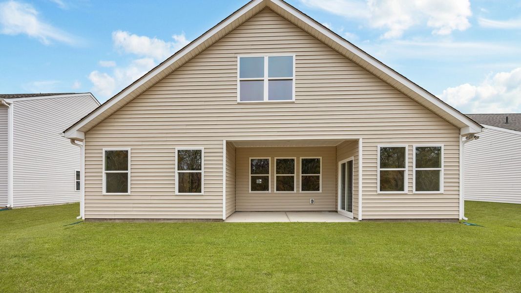 Exterior details and patio area of a home in Villa Grande, Winterville (Image 22).