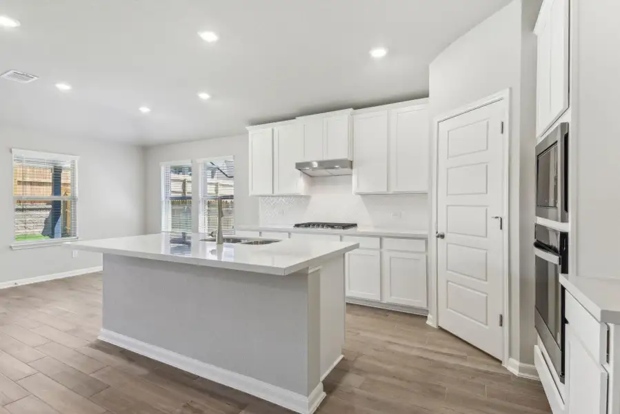 Photo is not of the actual home but is an inspirational photo of builder’s model home and may depict options, furnishings, and/or decorator features that are not included.