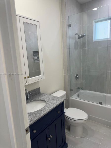 Furnished interior view inside a new home in , Port Charlotte (Image 4).