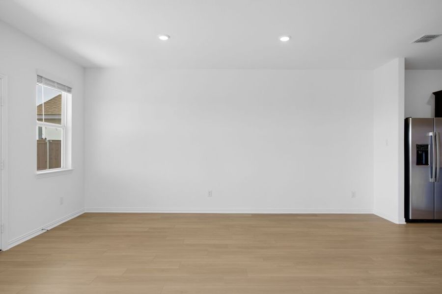 Spacious, unfurnished interior of a new home in River Ridge, Crandall (Image 18). Spacious, unfurnished interior of a new home in River Ridge, Crandall (Image 18).