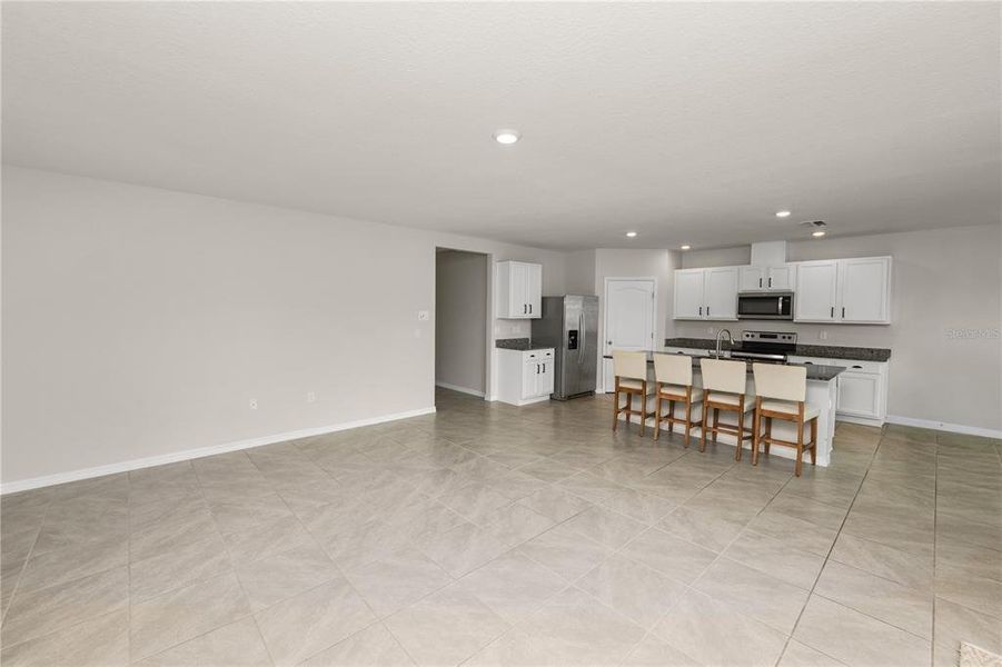 Spacious, unfurnished interior of a new home in Wind Meadows South, Bartow (Image 35). Spacious, unfurnished interior of a new home in Wind Meadows South, Bartow (Image 35).