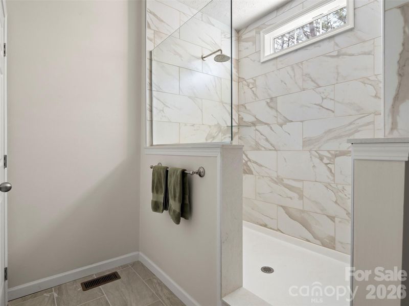 Image 27 of a home in .