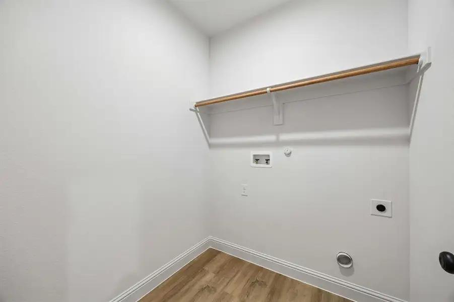 Spacious, unfurnished interior of a new home in , Greenville (Image 29).