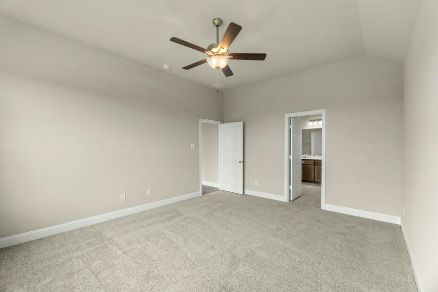 Representative unfurnished interior of a home built from the Bluebonnet by Kindred Homes in Dominion Park, Waxahachie (Image 28).