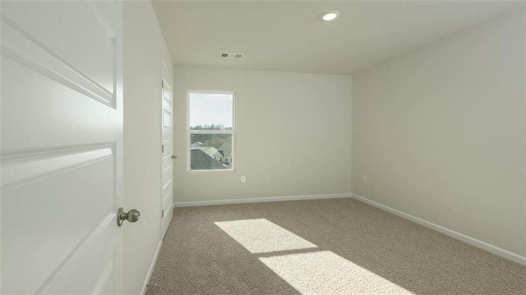 Spacious, unfurnished interior of a new home in Jackson Landing, Jefferson (Image 20).