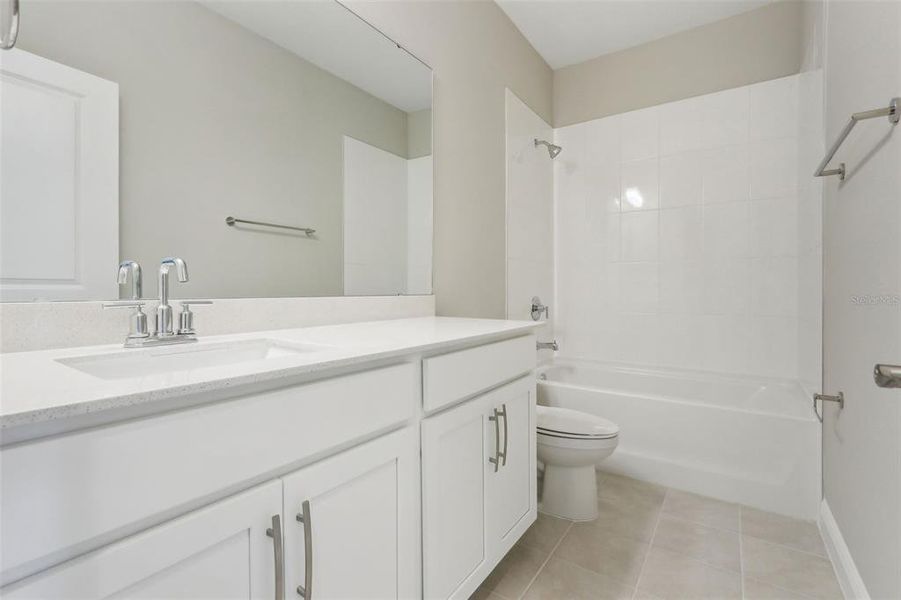 Furnished interior view inside a new home in Silverleaf Reserve Bungalows, Winter Garden (Image 3).
