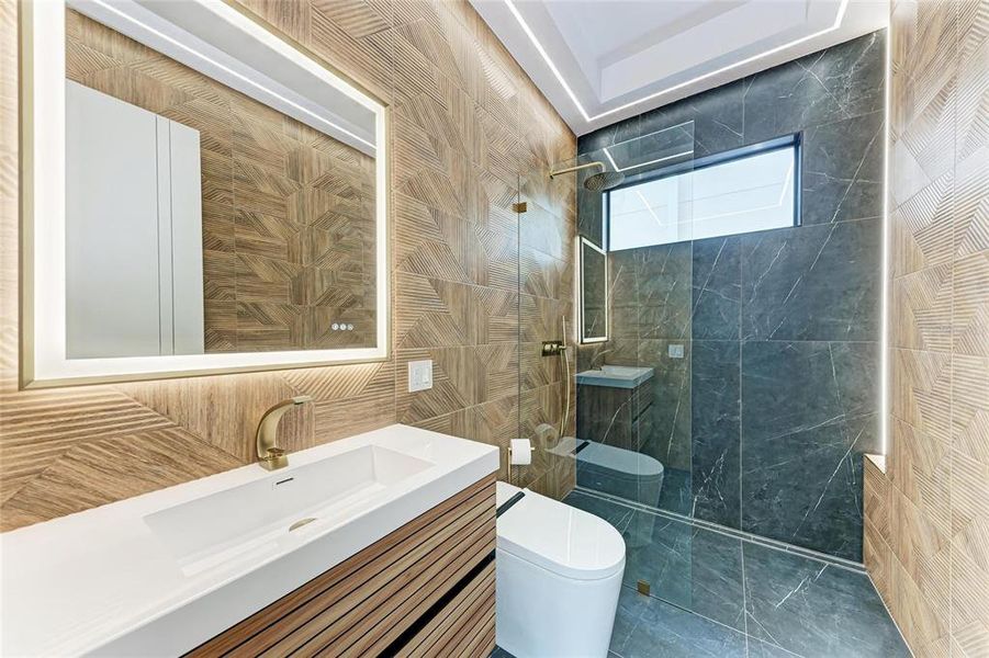 Furnished interior view inside a new home in , Sarasota (Image 33).