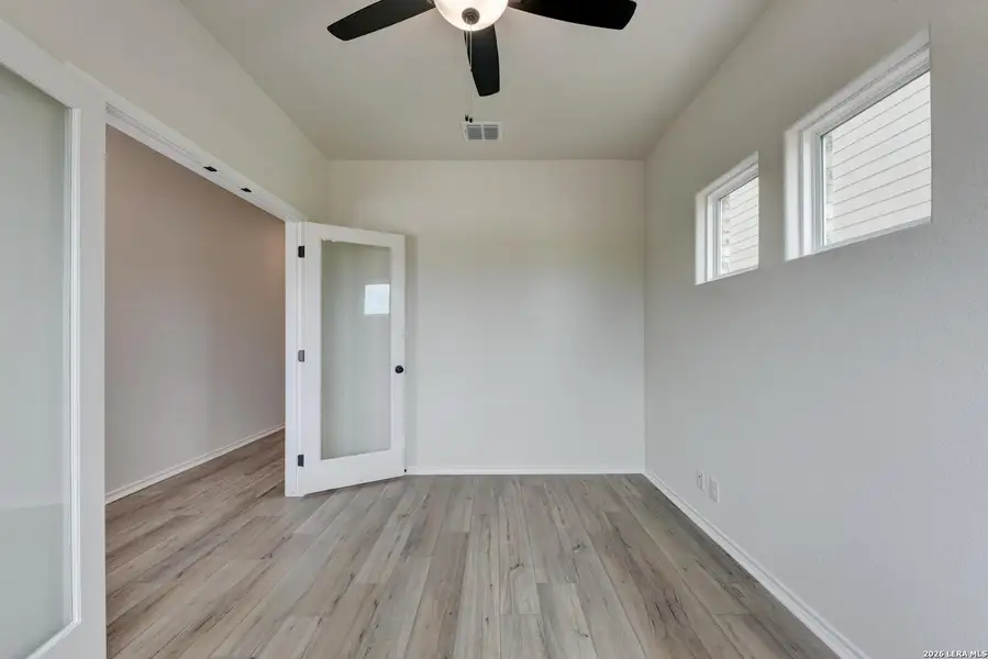 Spacious, unfurnished interior of a new home in Arcadia Ridge, San Antonio (Image 23). Spacious, unfurnished interior of a new home in Arcadia Ridge, San Antonio (Image 23).