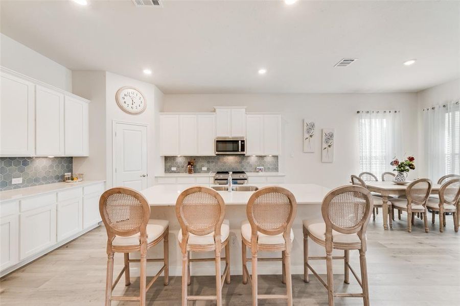 Furnished interior view inside a new home in , Aubrey (Image 27).