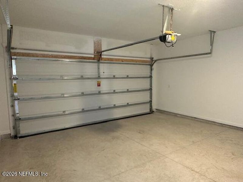 Spacious, unfurnished interior of a new home in Brook Forest, St. Augustine (Image 20).