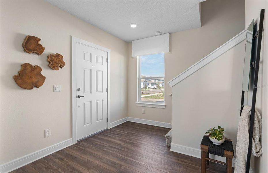 Spacious, unfurnished interior of a new home in Tohoqua, Kissimmee (Image 20).
