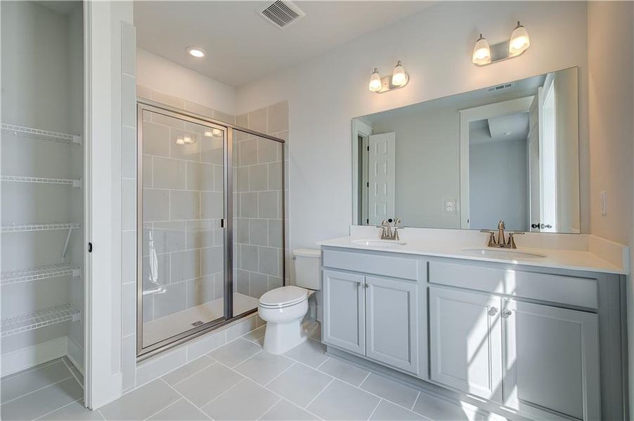 Furnished interior view inside a new home in Barrett Pointe, Kennesaw (Image 10).
