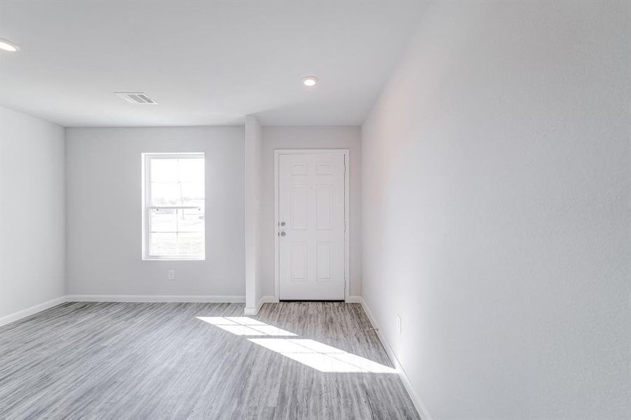 Spacious, unfurnished interior of a new home in Cresson Estates, Cresson (Image 16).