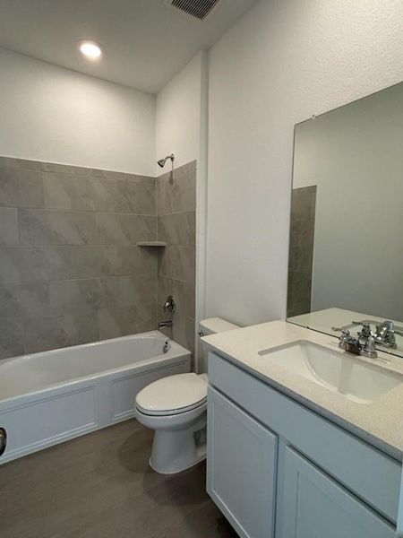 Furnished interior view inside a new home in Canterra Creek: Classic Collection, Rosharon (Image 5).