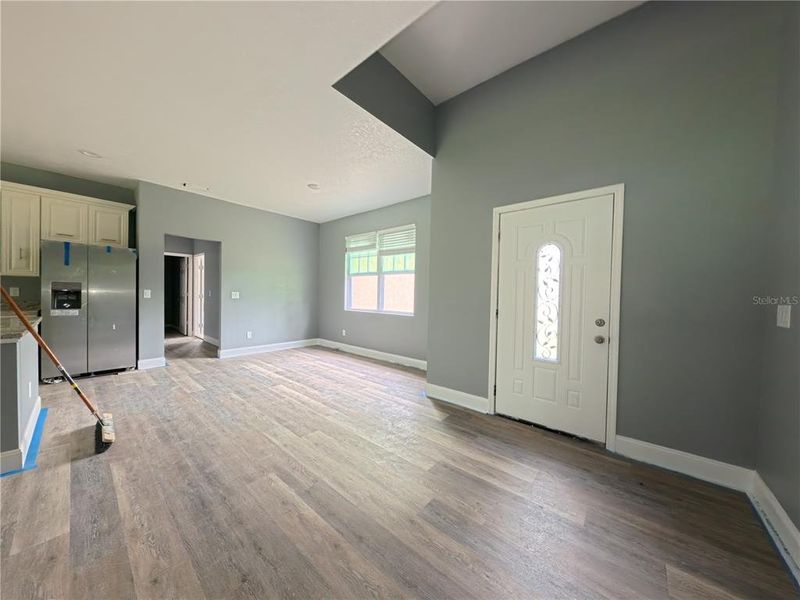 Spacious, unfurnished interior of a new home in , Eustis (Image 18).