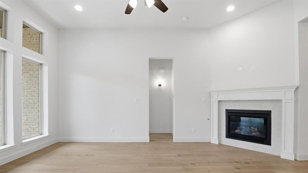 Spacious, unfurnished interior of a new home in M3 Ranch, Mansfield (Image 17).