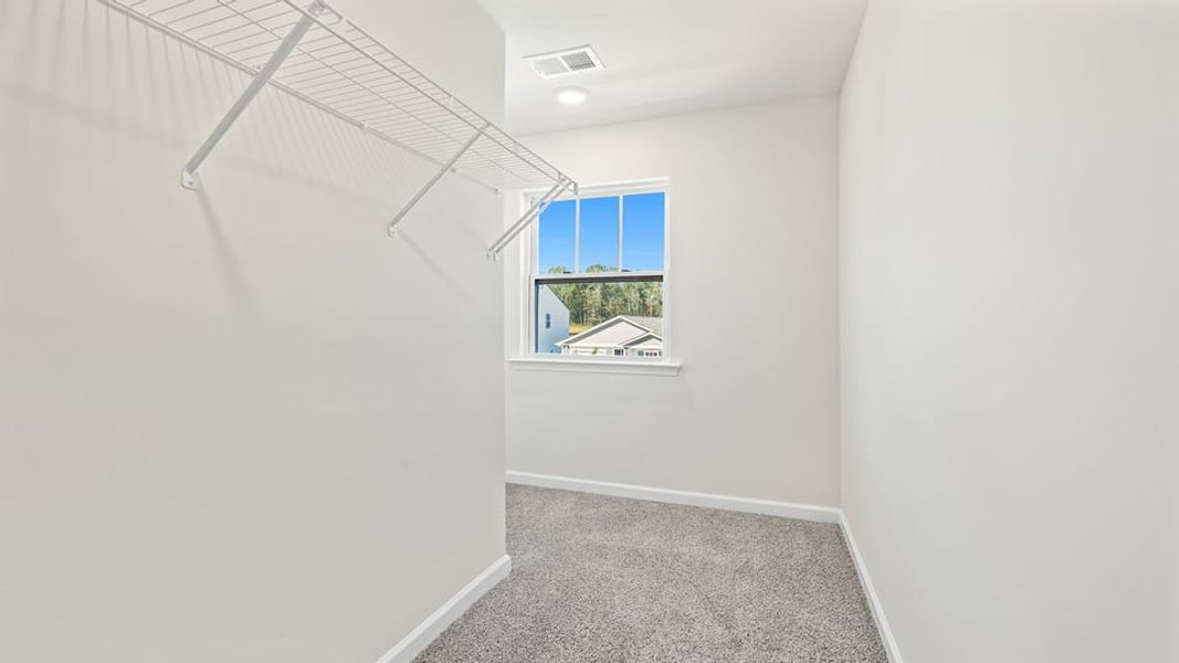 Spacious, unfurnished interior of a new home in Varner Station, Woodruff (Image 25).