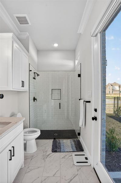 Furnished interior view inside a new home in , Fort Worth (Image 35).