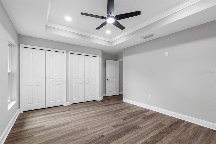 Spacious, unfurnished interior of a new home in , Tampa (Image 35).