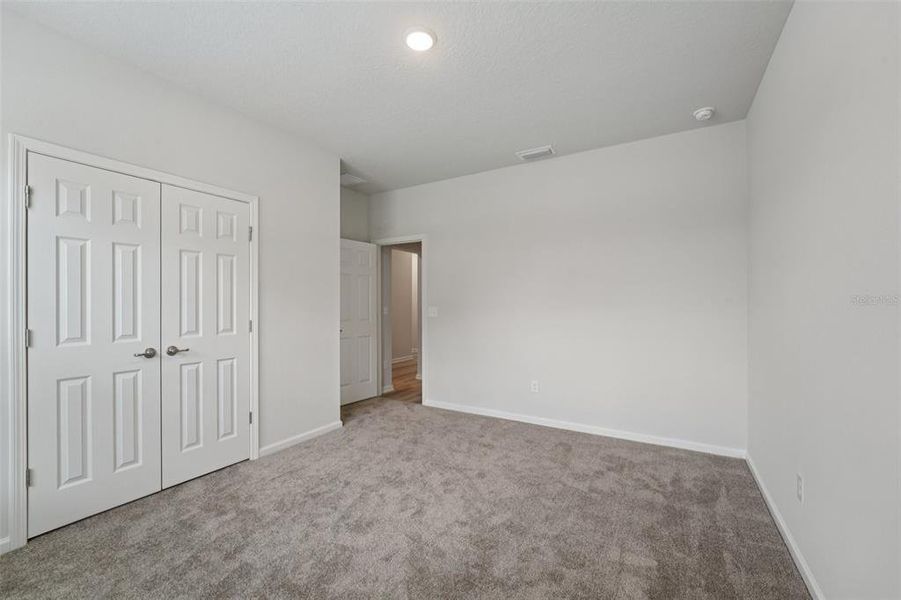 Spacious, unfurnished interior of a new home in , Palm Coast (Image 18).