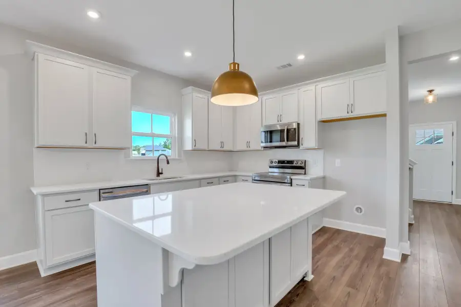 Sherwood – White Kitchen with Stainless Steel Appliances