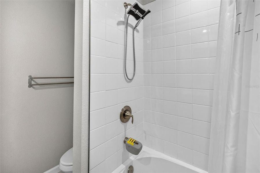 Close-up of interior finishes inside a home in , Lutz (Image 21).