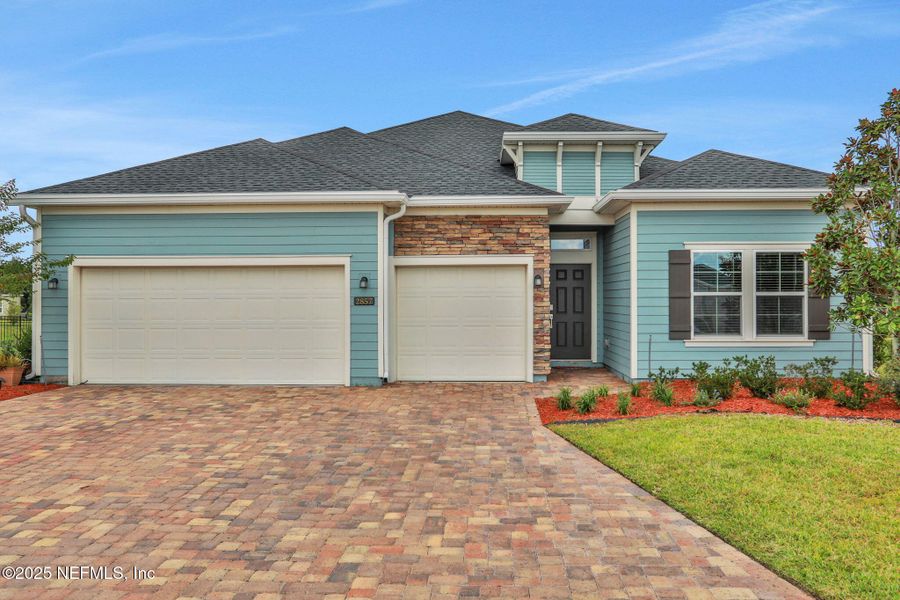 Exterior details and patio area of a home in , Green Cove Springs (Image 22). Exterior details and patio area of a home in , Green Cove Springs (Image 22).