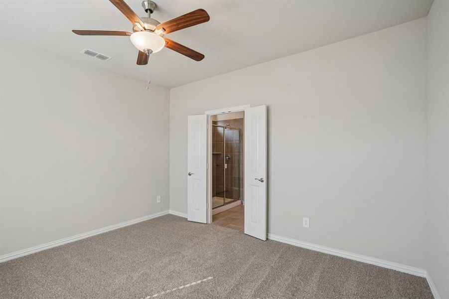 Spacious, unfurnished interior of a new home in Southridge - Spring Series, McKinney (Image 38).