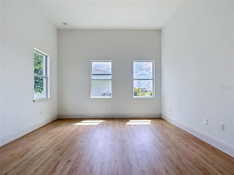 Spacious, unfurnished interior of a new home in , Port Charlotte (Image 32).
