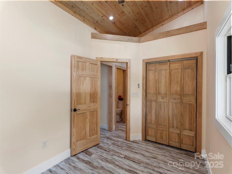 Spacious, unfurnished interior of a new home in , Waynesville (Image 15).